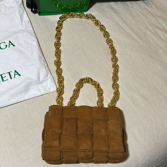Bottega Veneta Chain cassette Suede Crossbody bag - Picture 6 of 10
